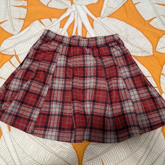 Halara High Waisted 2-in-1 Side Pocket Plaid Pleated Mini Casual Skirt - Picture 2 of 3